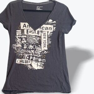 Y2K American Eagle Outfitters Graphic Tee Gold Studded V‎ Neck Vintage Mallcore